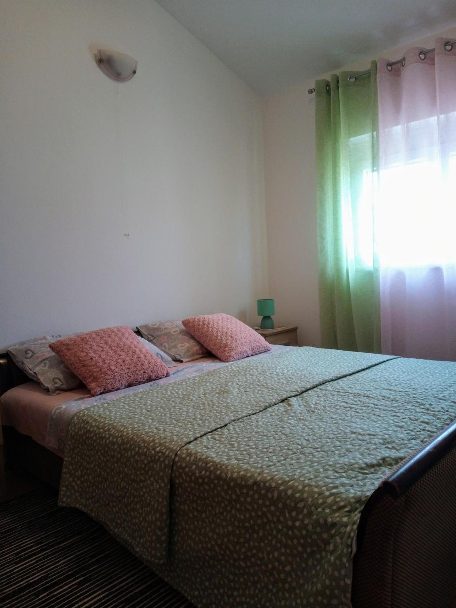 Alma Apartment *